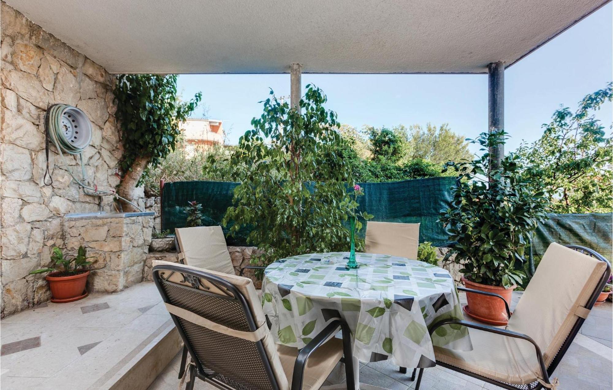 Amazing Apartment In Podstrana With Wifi المظهر الخارجي الصورة